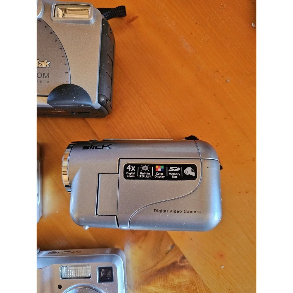 Digital Camera Lot